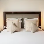 Hotel Pont Royal Parigi